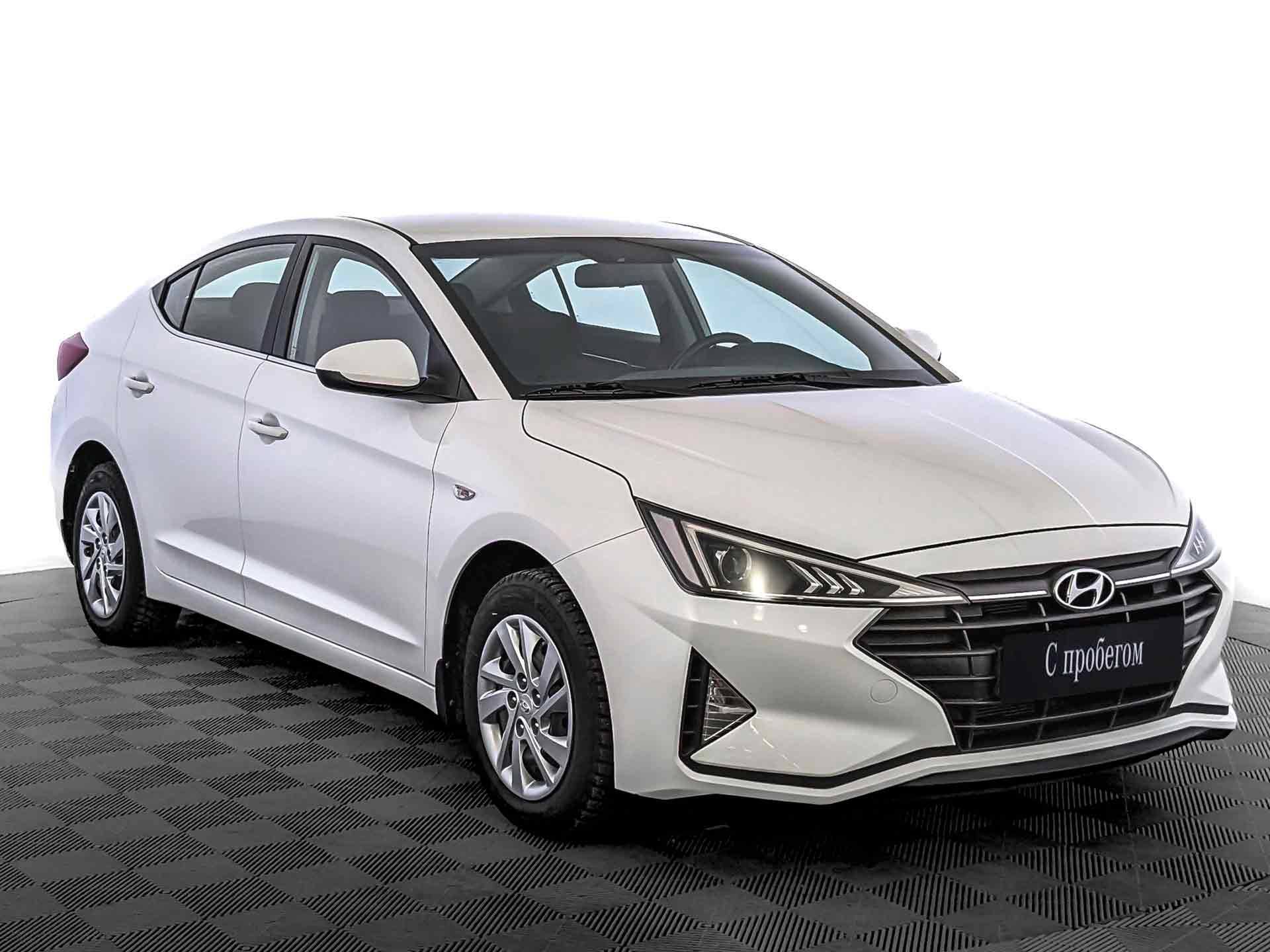 21576